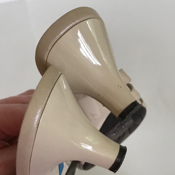 EASY SPIRIT Strappy Kitten Heel Comfort Sandals Slip On Cream Women’s Size 6.5 - Picture 8 of 14